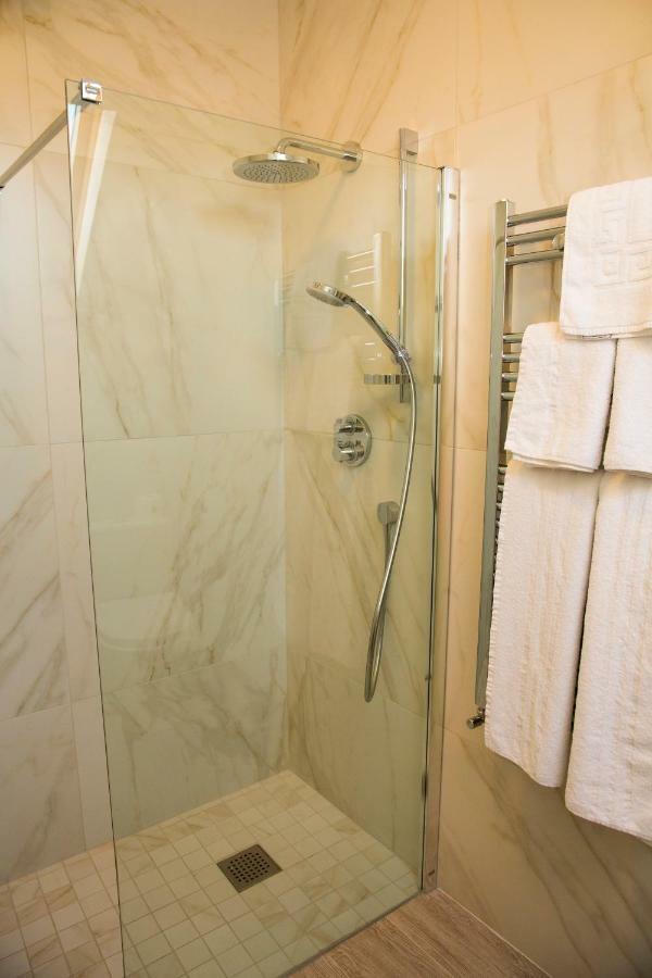 Kennedy Boutique Hotel Ню Рос Екстериор снимка